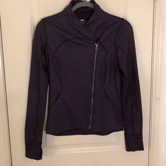 Lululemon Precision Jacket Chain Link Lilac Zinfandel 6 purple asymmetrical zip - Picture 8 of 16
